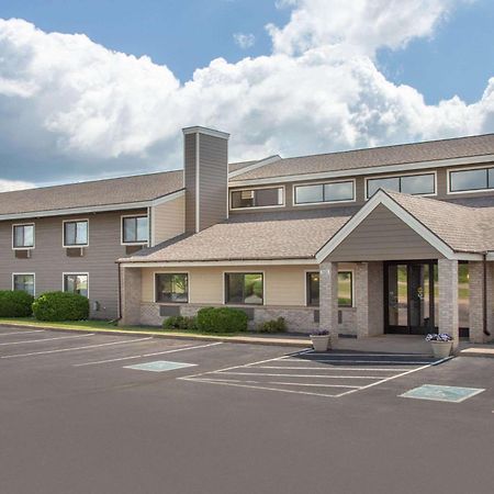 Americinn By Wyndham Hayward Esterno foto