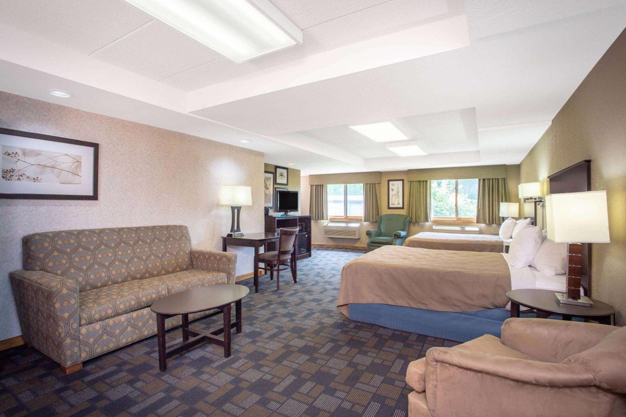 Americinn By Wyndham Hayward Esterno foto
