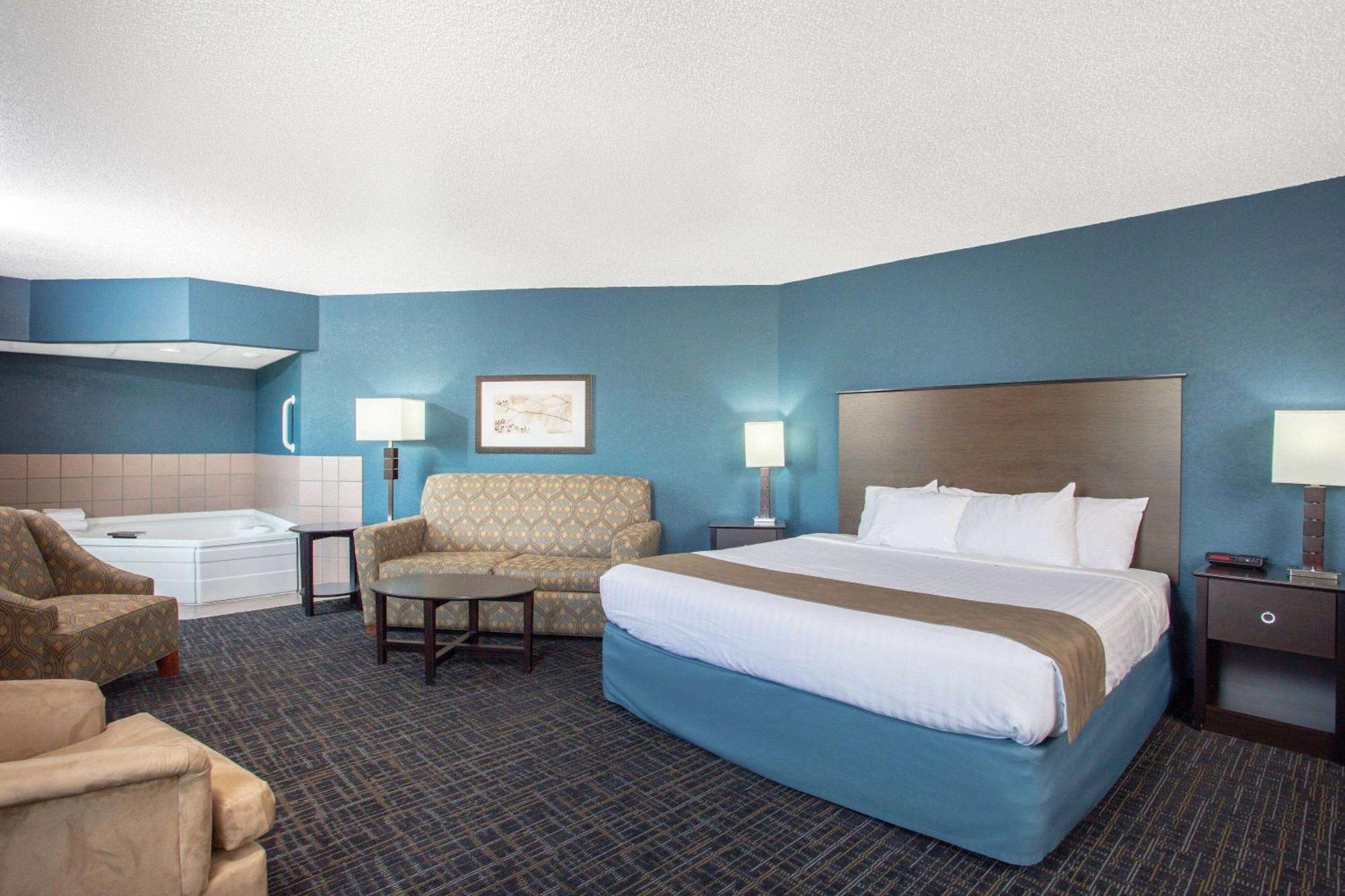 Americinn By Wyndham Hayward Esterno foto
